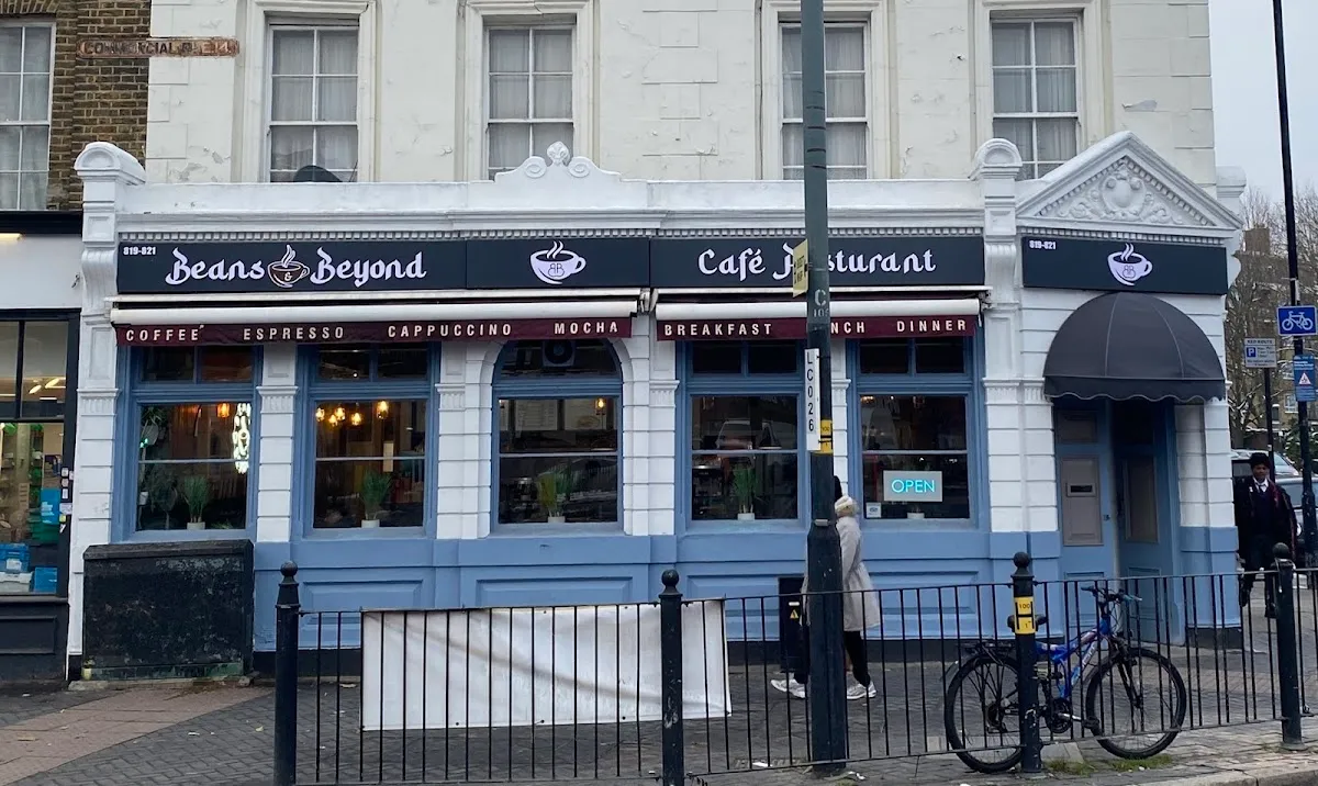 BookNoFees: Caffetteria – Beans & Beyond – London – Fagioli e non solo, foto 1