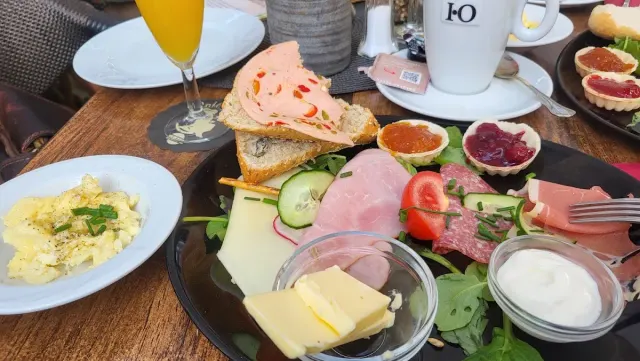 BookNoFees: Ristorante – Cafe Adele – Hattingen – Café Adele, foto 2
