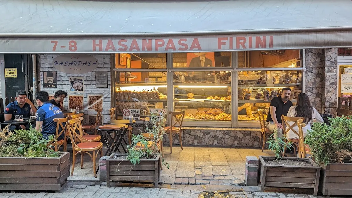 BookNoFees: Panetteria – 7-8 Hasanpaşa Fırını – Istanbul – 7-8 Forno di Hasanpaşa, foto 1