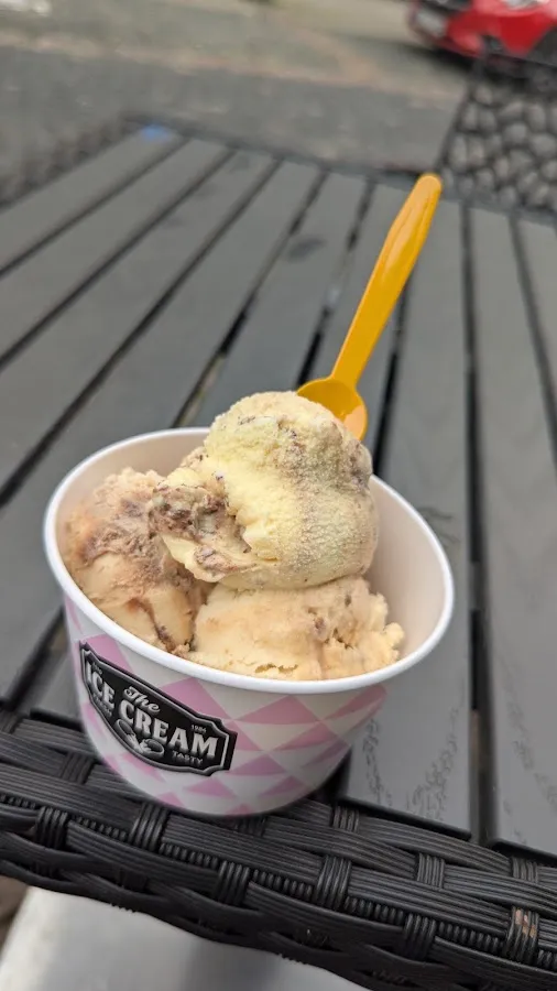 BookNoFees: Gelato – Eiscafe Cortina – Hilchenbach – Eiscafe Cortina, foto 2