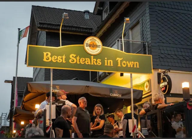 BookNoFees: Blackwater Irish Pub Winterberg, Winterberg