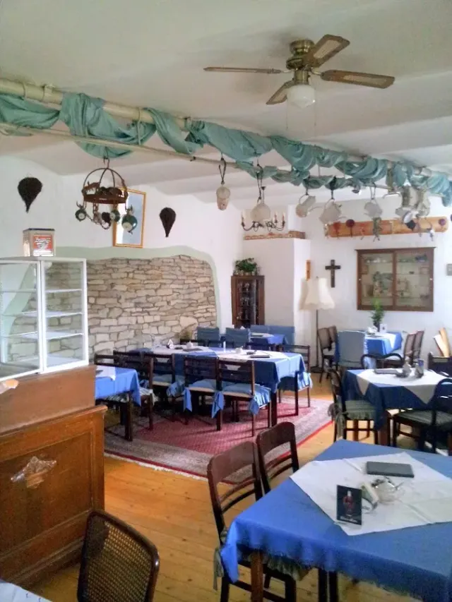 BookNoFees: Onkel Adam's Cafe, Anröchte
