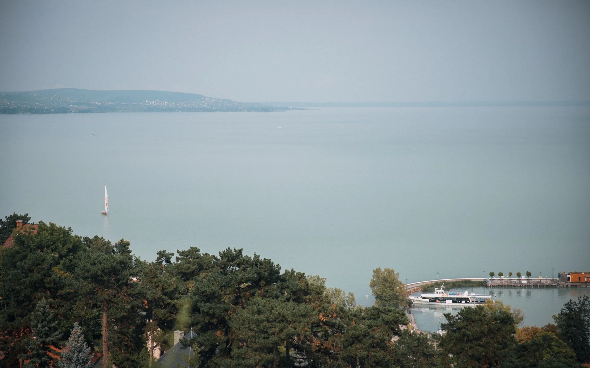 Vista da Tihany sul lago Balaton