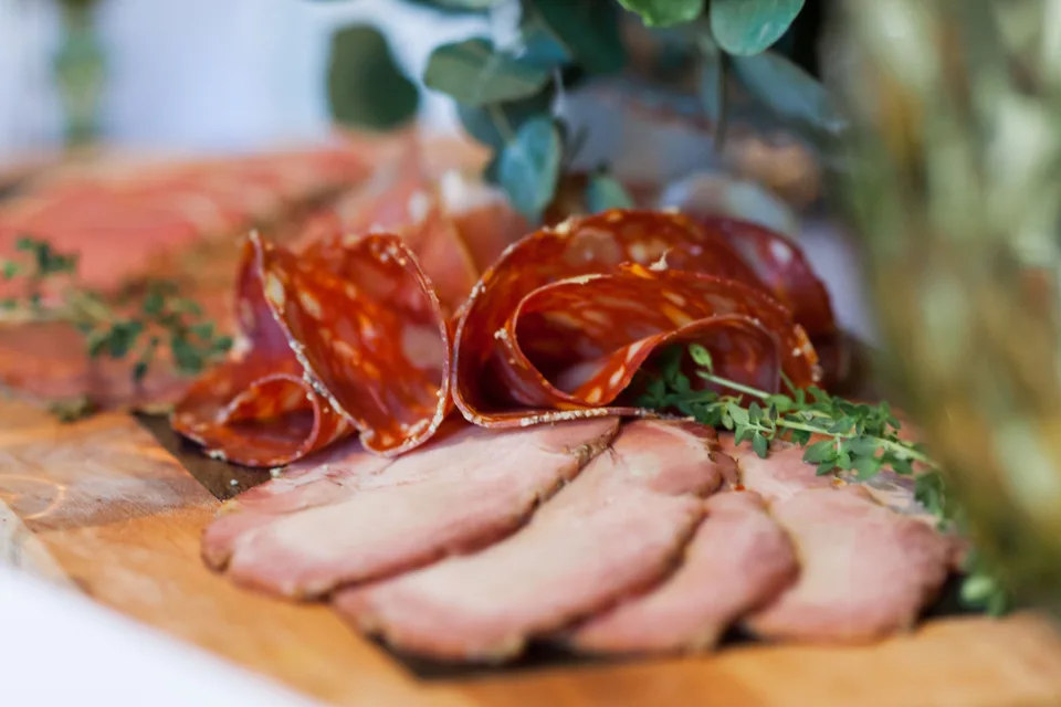 BookNoFees: Foto di esempio: Piatto di salumi