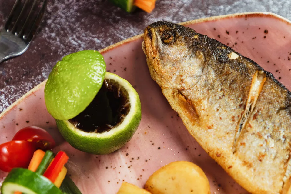 BookNoFees: Foto di esempio: Pesce alla griglia