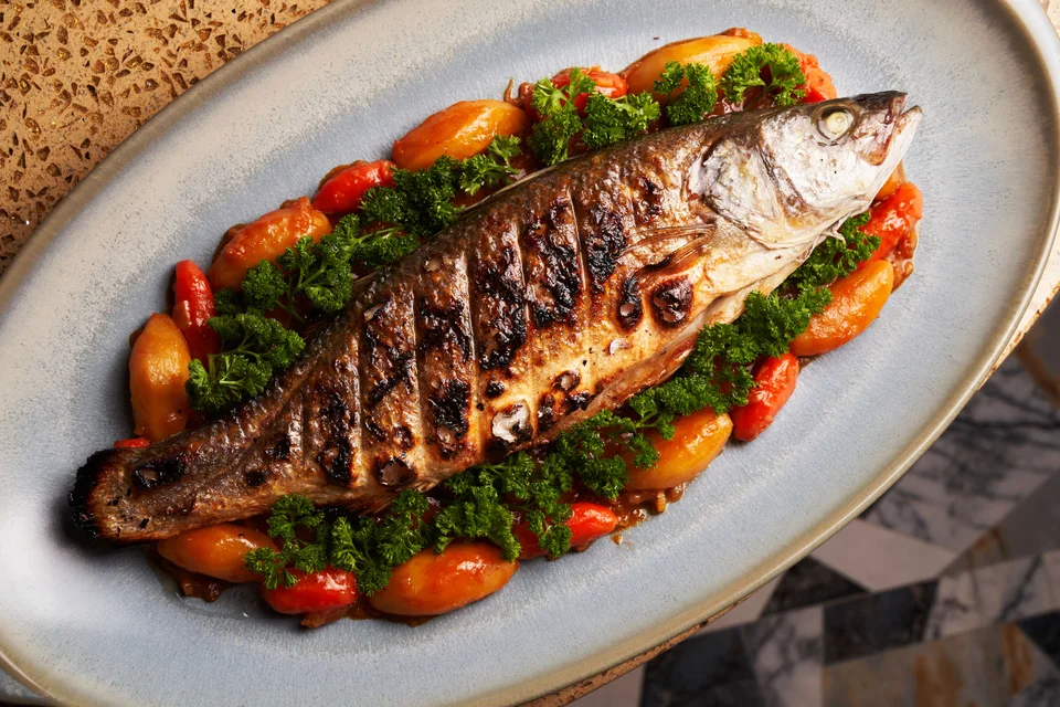 BookNoFees: Foto di esempio: Pesce alla griglia